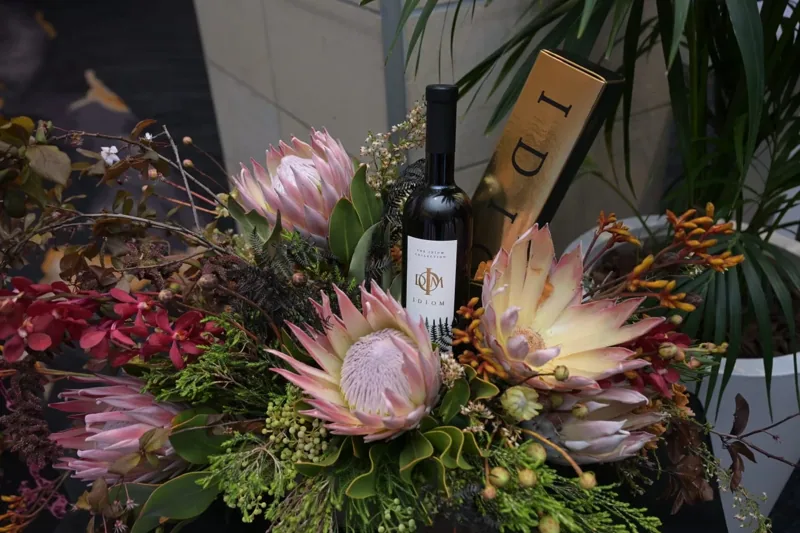 Floral details at an evening event