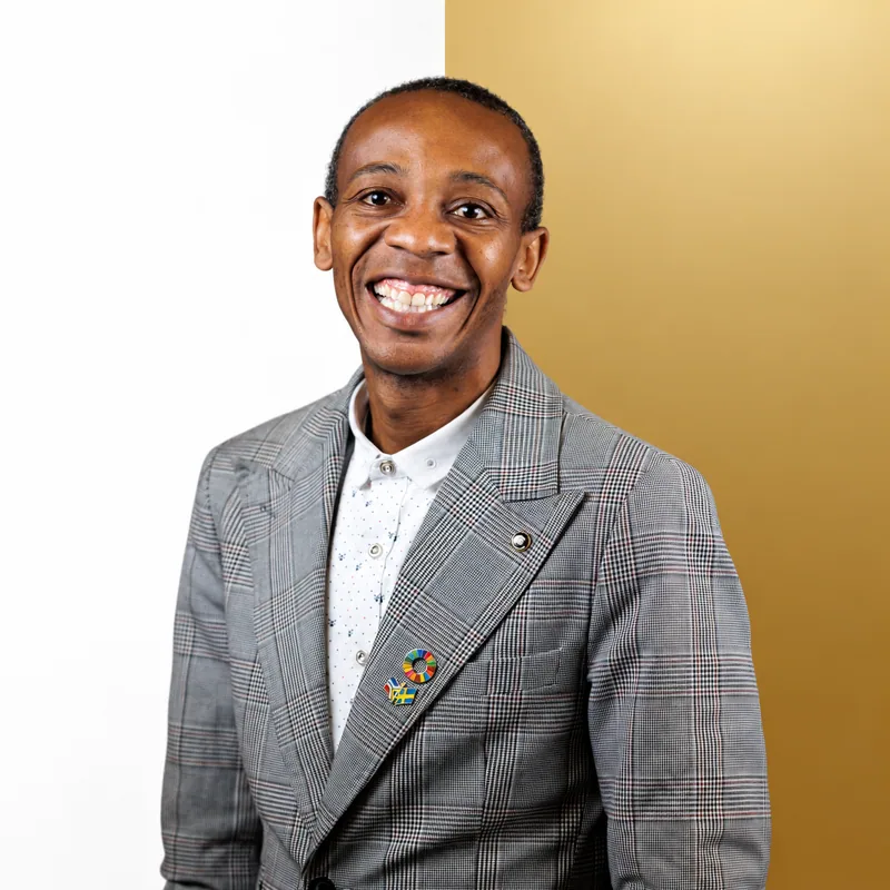 Oliver F. Chikodzore
